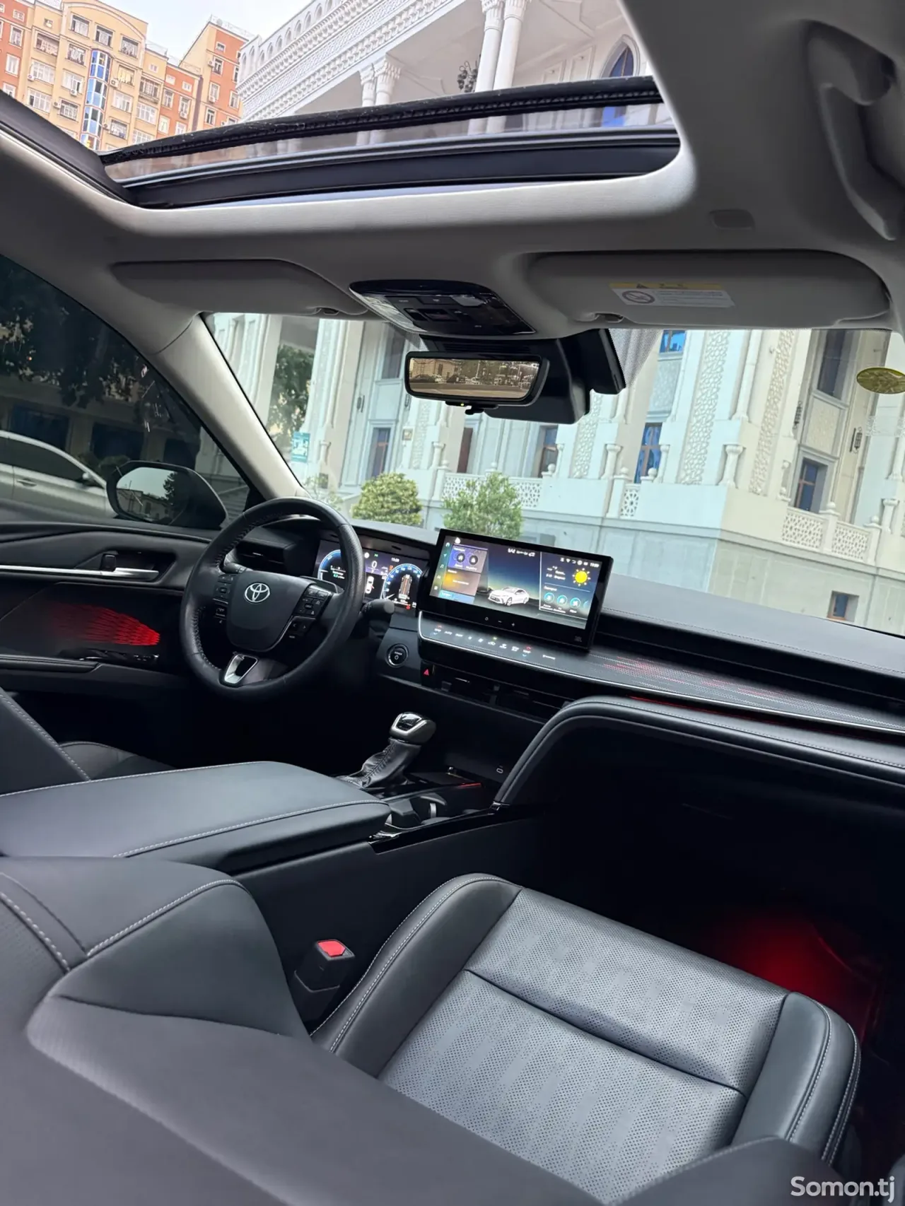 Toyota Camry 2025 · 2.5 AT