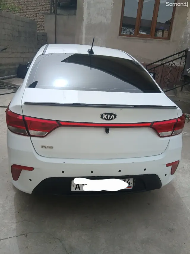 Kia Rio 2019 · 1.4 AT