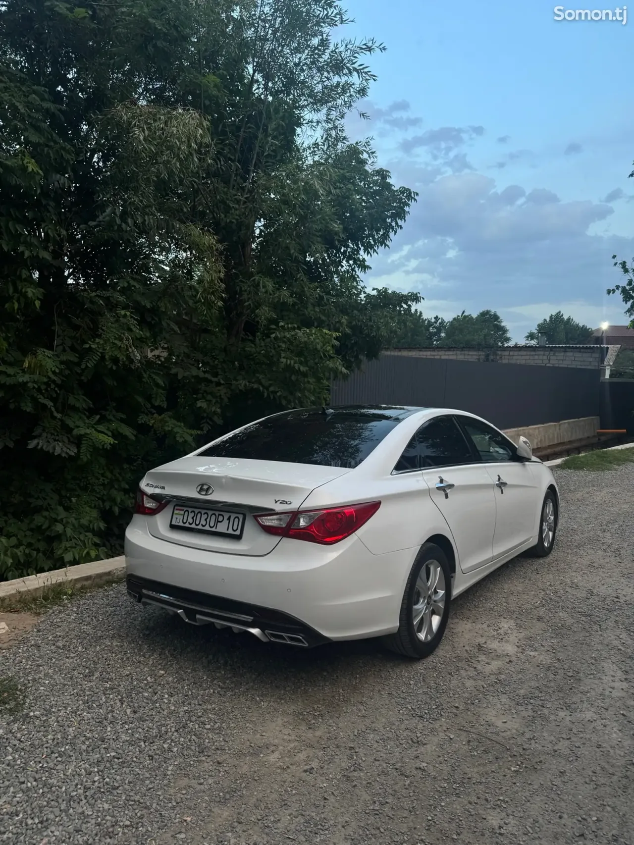 Hyundai Sonata 2011 · 2.0 AT