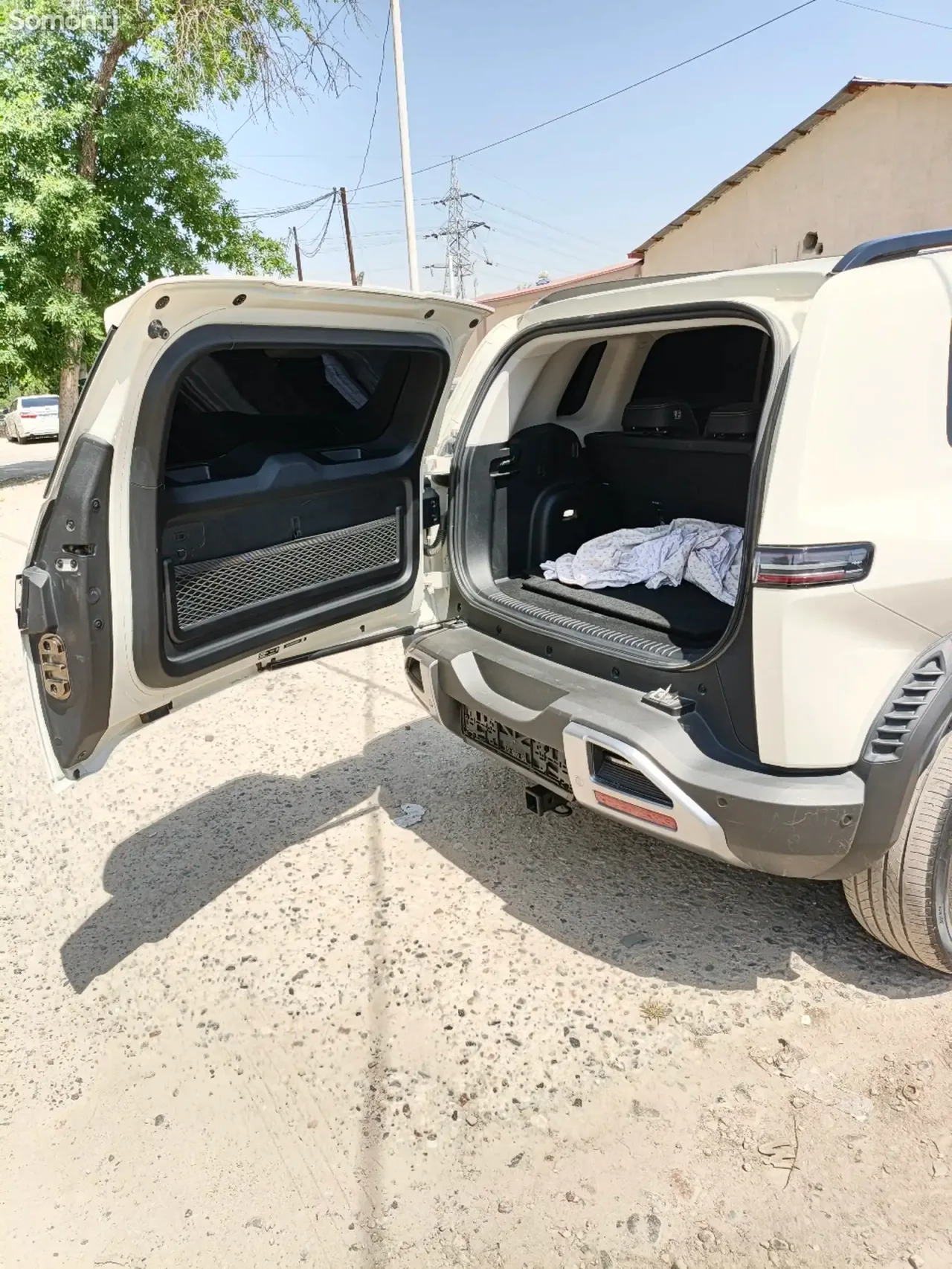 BYD Leopard 3 2025 · 4.9 AT