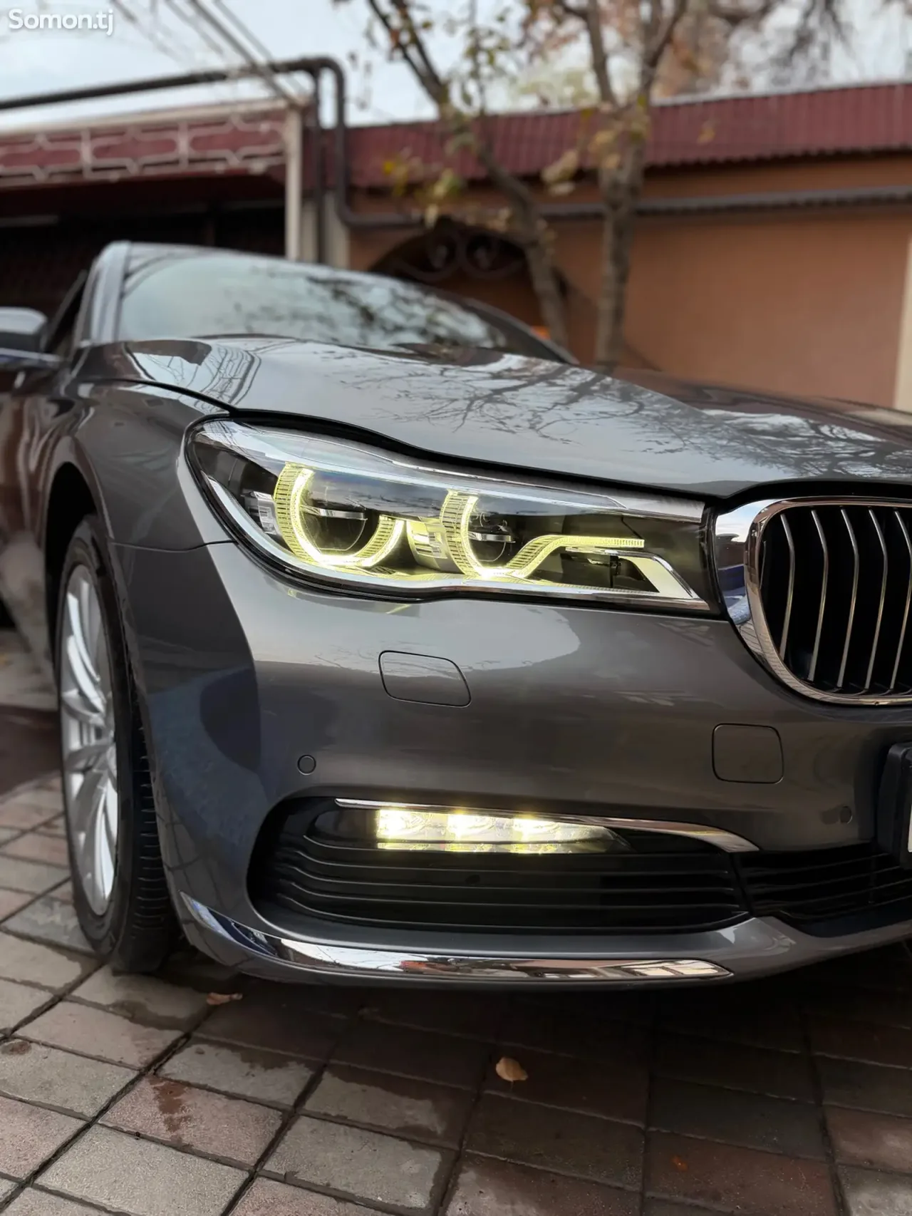 BMW 7 series 2016 · 3.0 AT