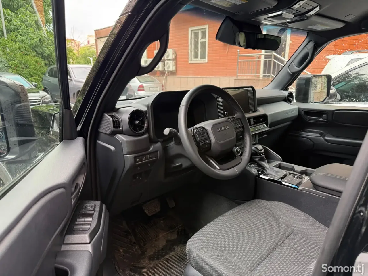Toyota Land Cruiser Prado 2025 · 2.4 AT