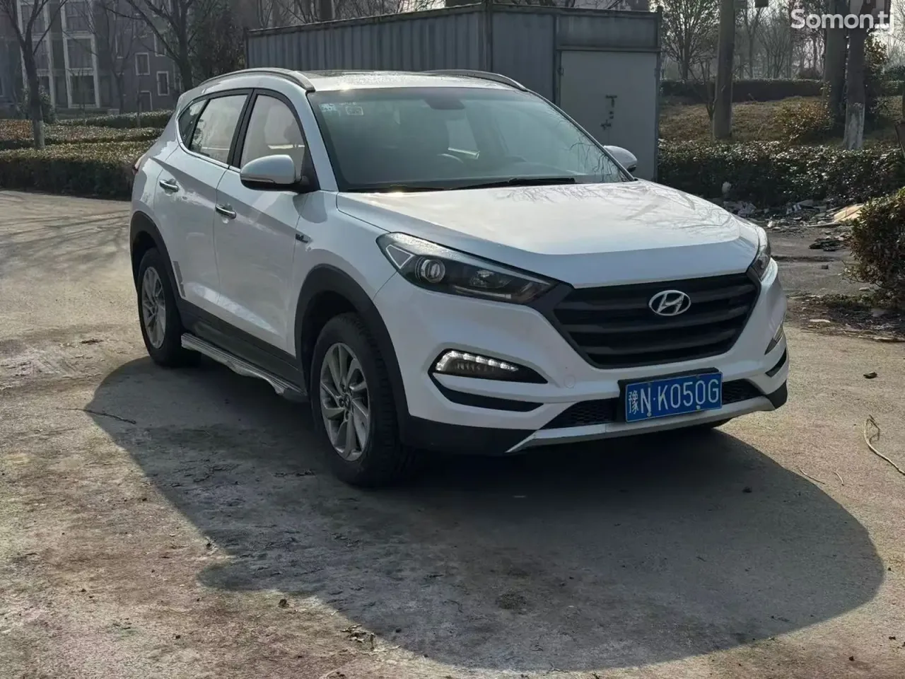 Hyundai Tucson 2015 · AT
