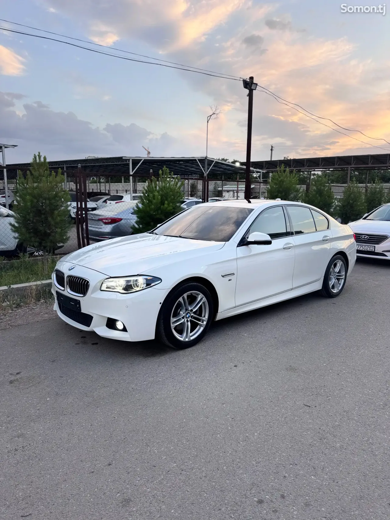 BMW 5 series 2016 · 2.0 AT