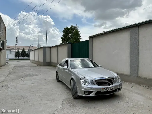 Mercedes-Benz E class 2002 · 3.2 AT