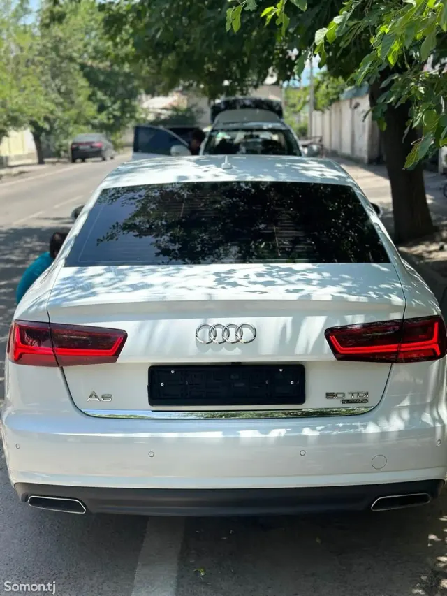 Audi A6 2015 · 2.0 AT