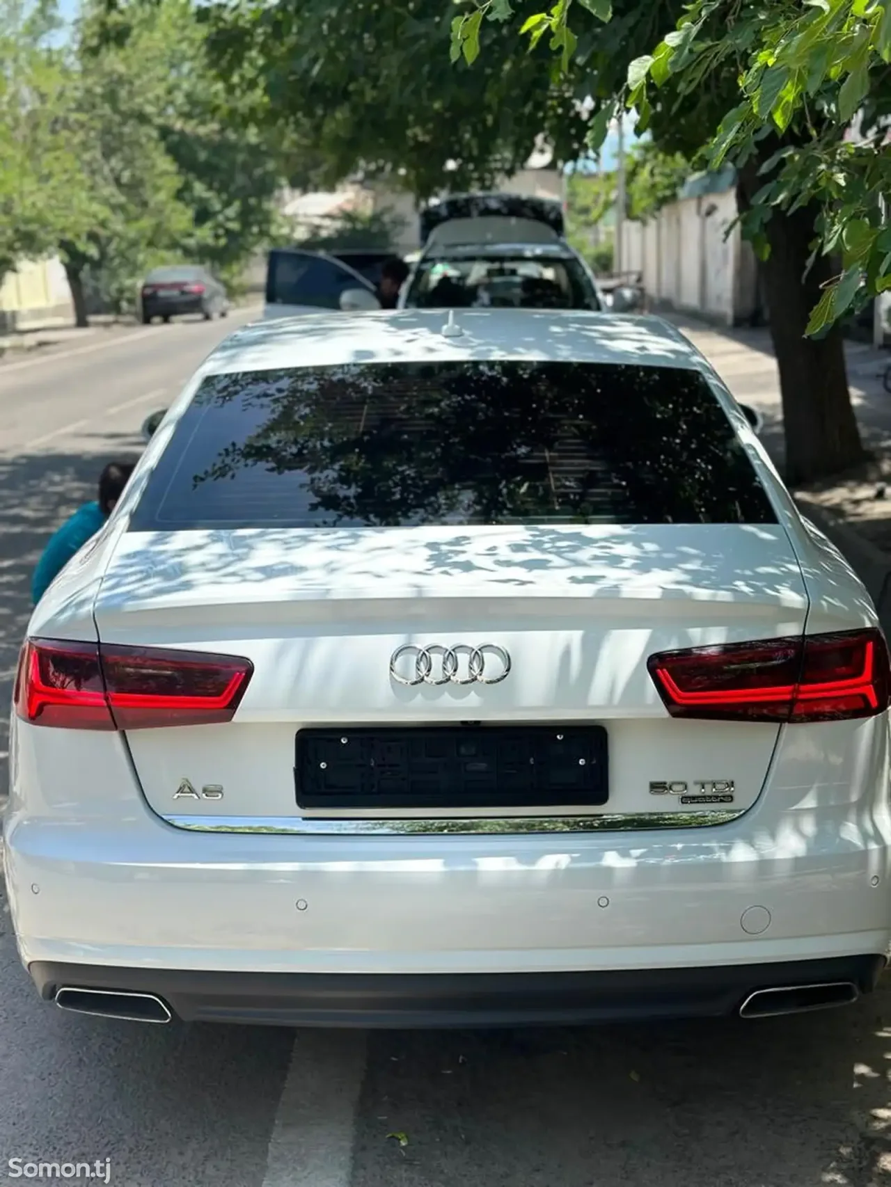 Audi A6 2015 · 2.0 AT