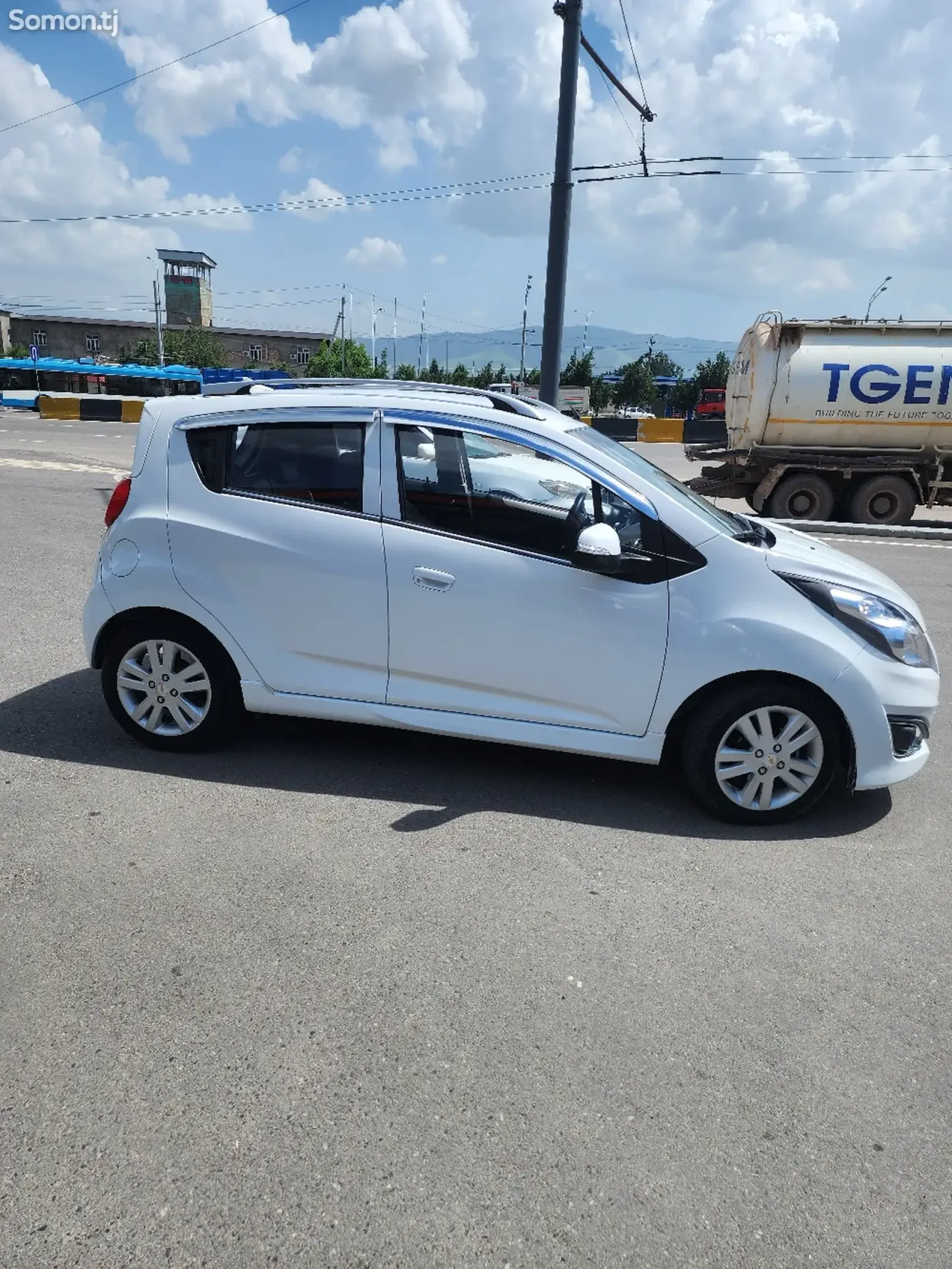 Chevrolet Spark 2014 · 1.1 AT
