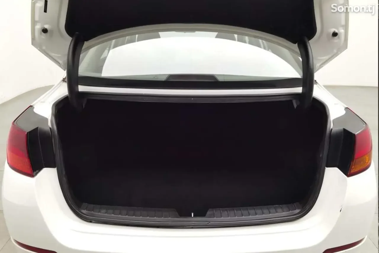 Kia K5 2014 · 2.0 AT