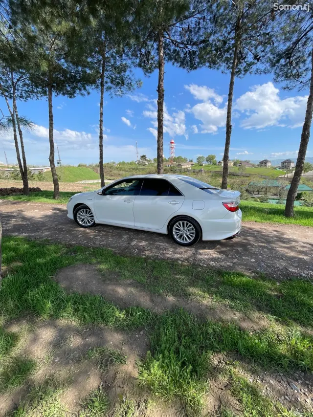 Toyota Camry 2015 · 2.5 AT