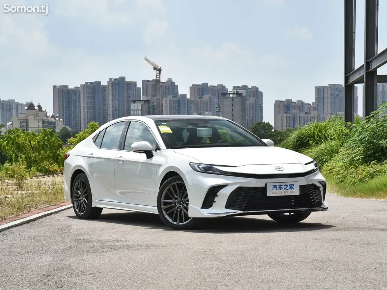 Toyota Camry 2026 · 2.0 AT