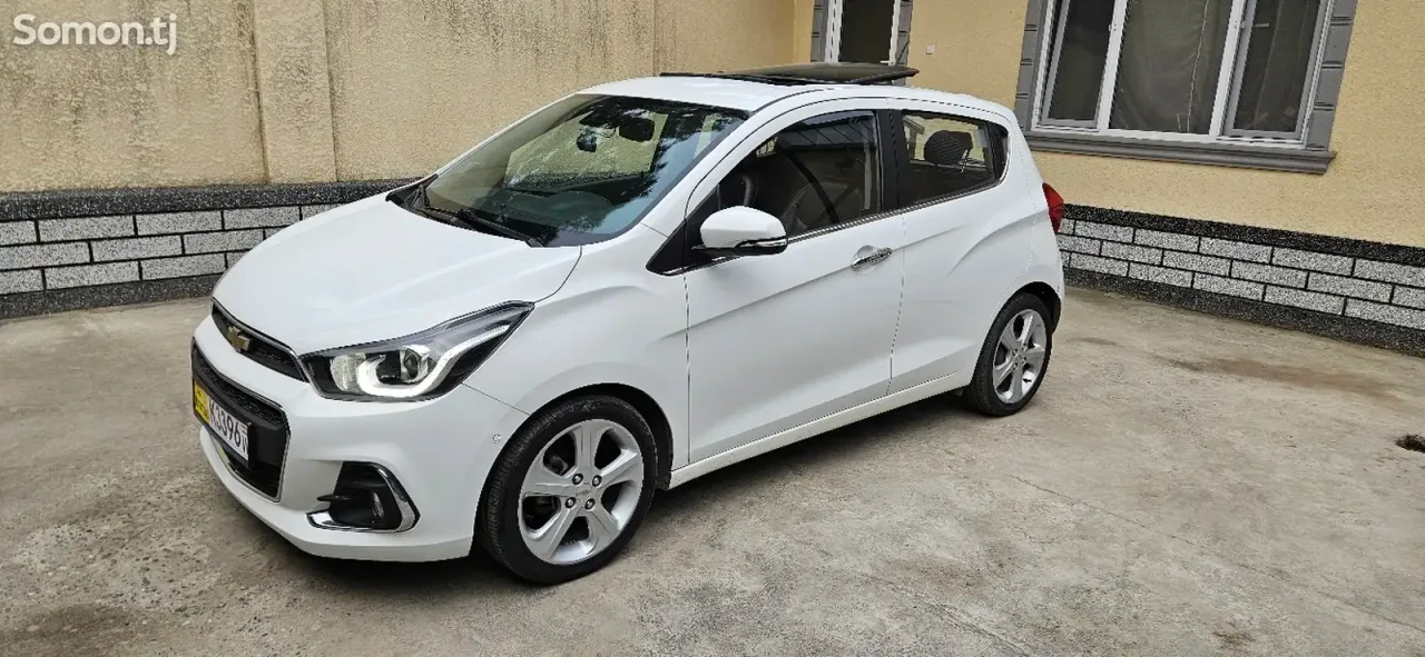 Chevrolet Spark 2016 · 1.2 AT