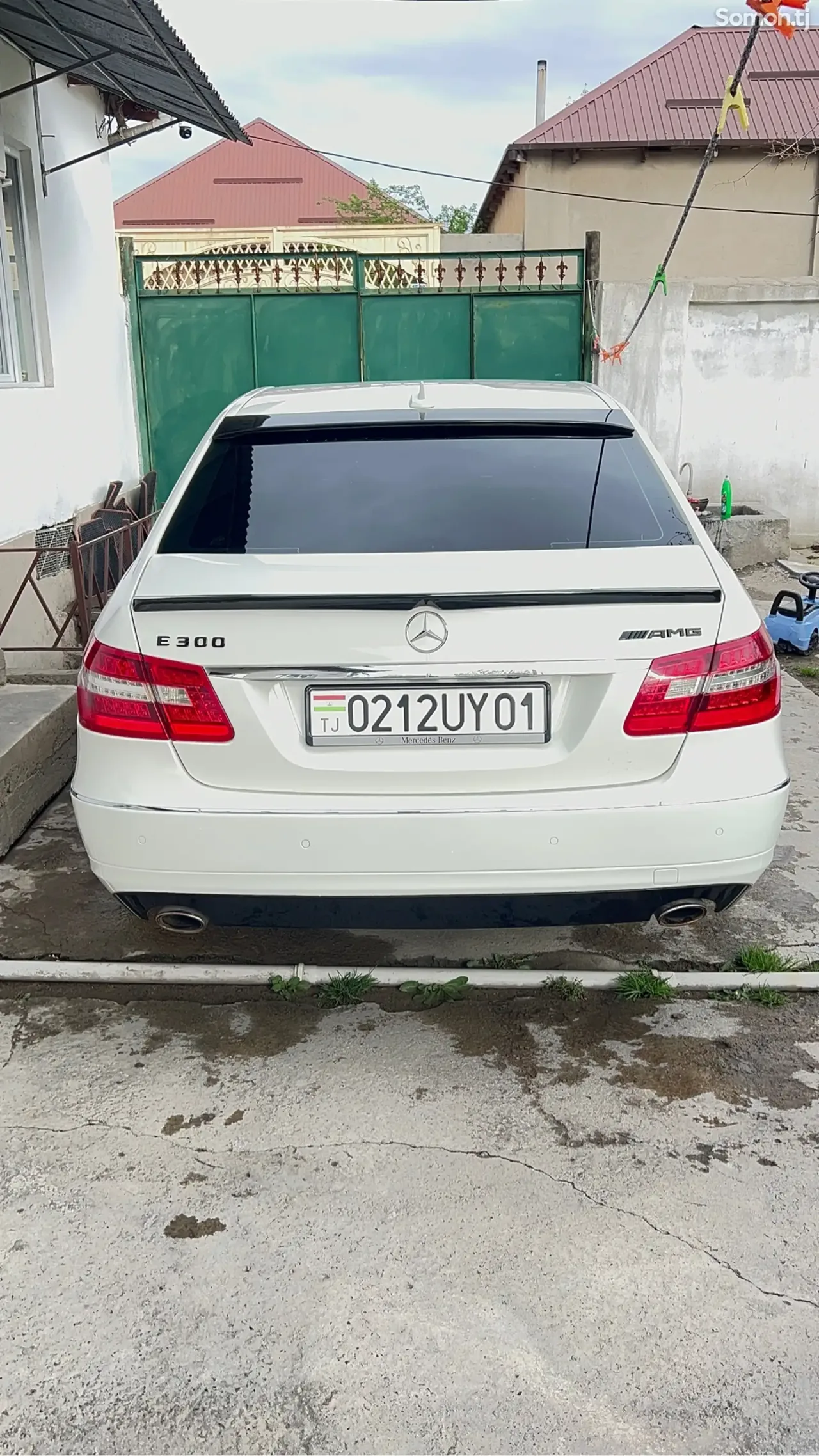 Mercedes-Benz E class 2011 · 3.0 AT