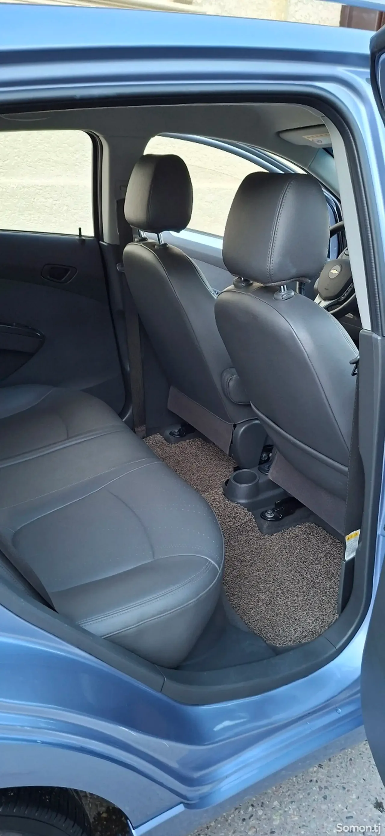 Chevrolet Spark 2014 · 1.1 AT