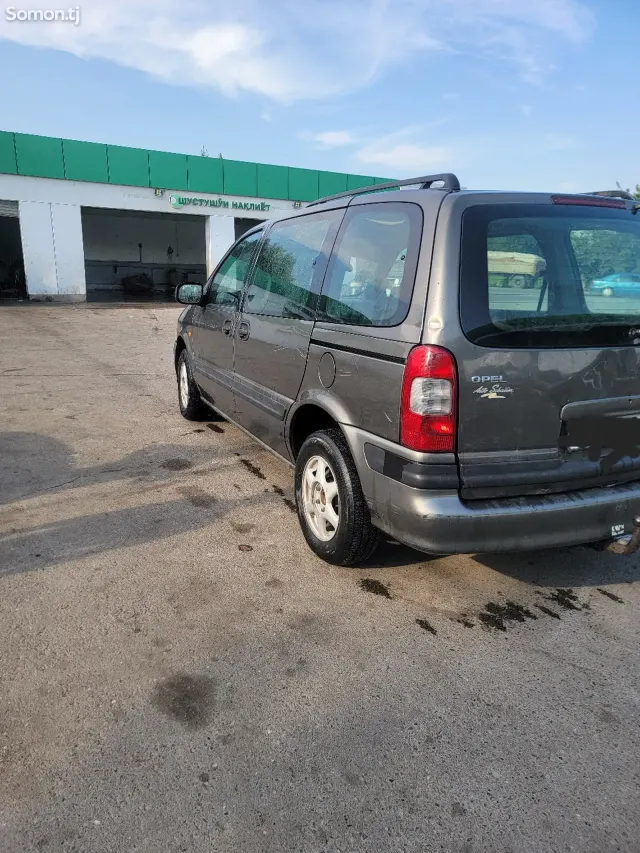 Opel Sintra 1997 · 1.8 MT