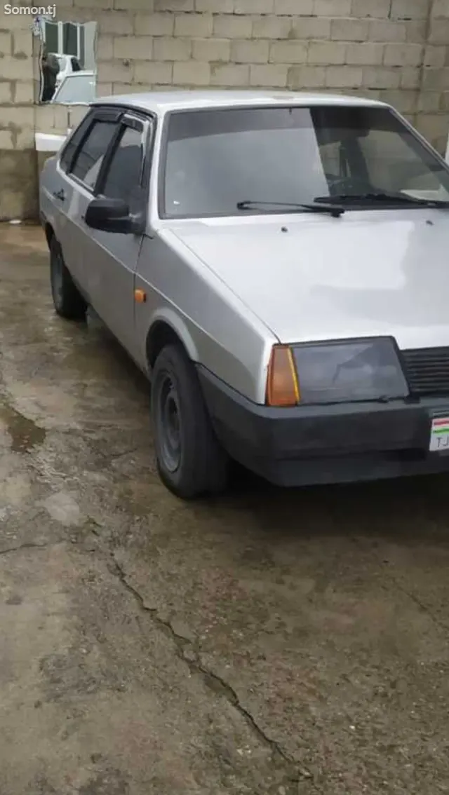 Lada (ВАЗ) 21099 2001 · 1.6 MT