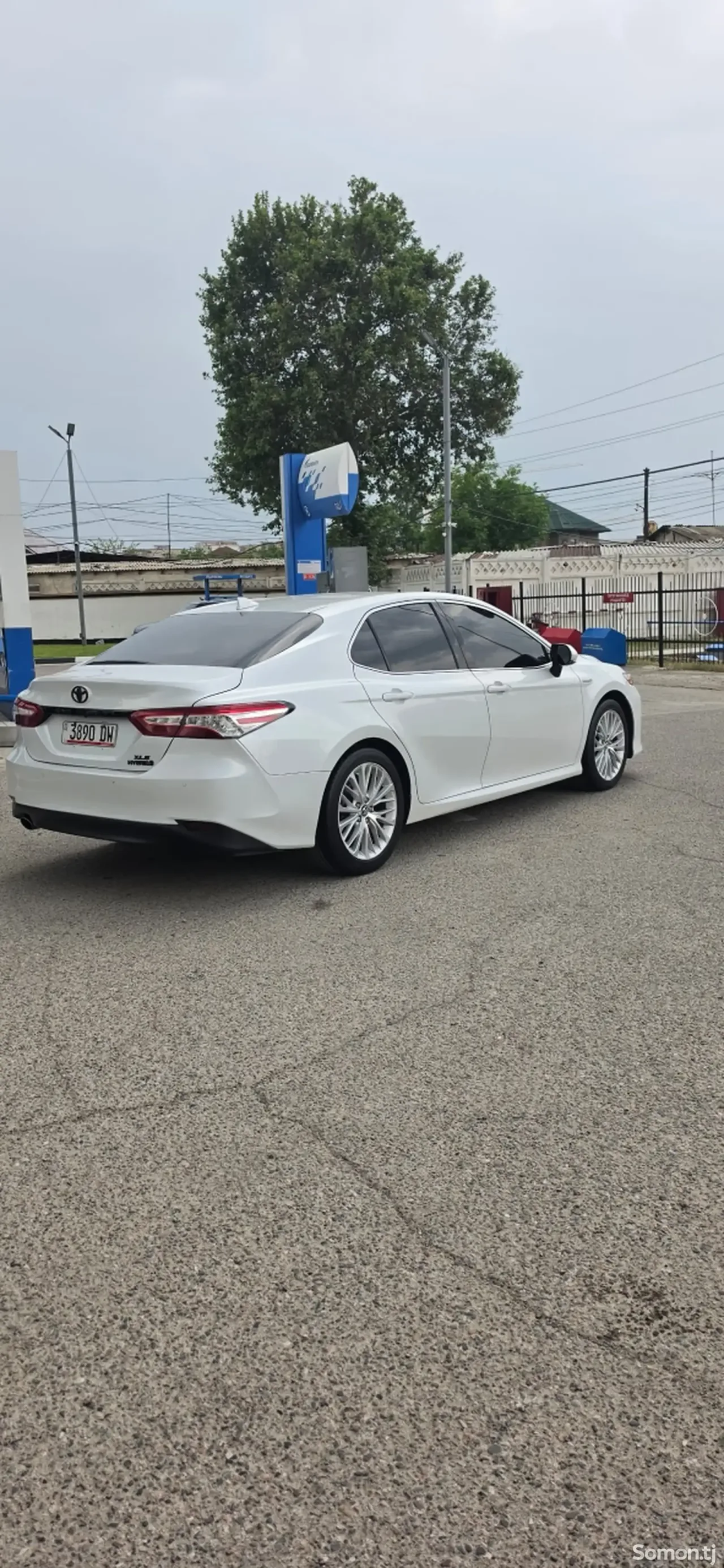 Toyota Camry 2018 · 2.5 AT