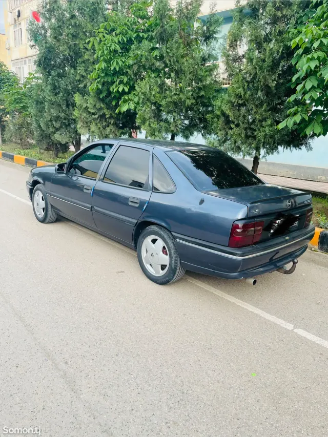 Opel Vectra A 1995 · 1.8 MT