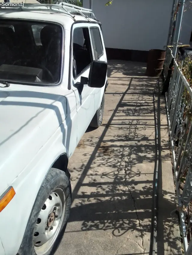 Lada (ВАЗ) Нива 2000 · 1.8 MT