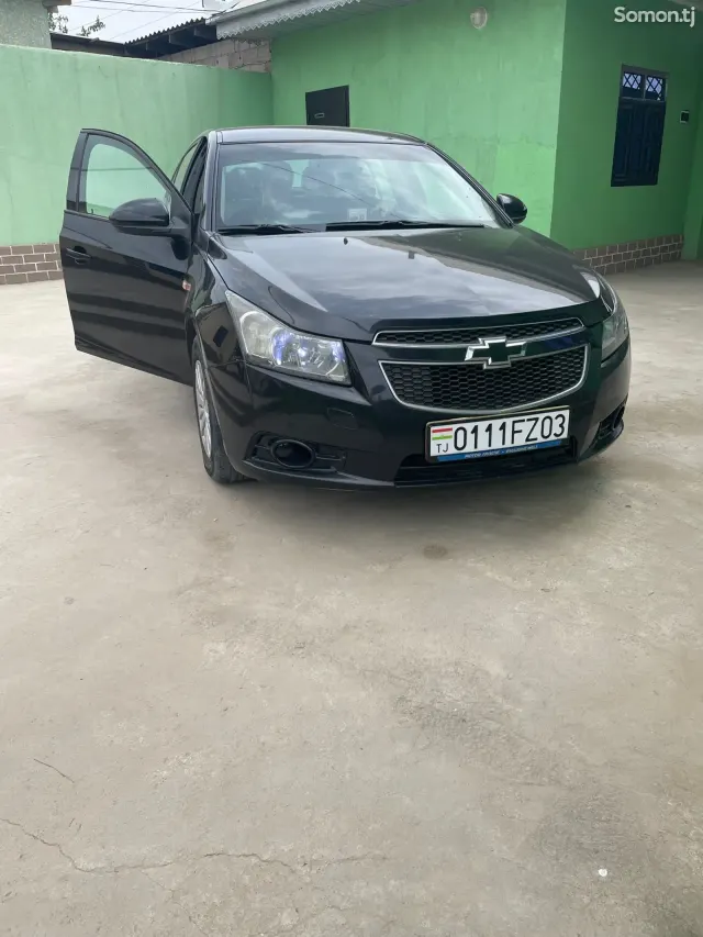 Chevrolet Cruze 2012 · 1.6 AT