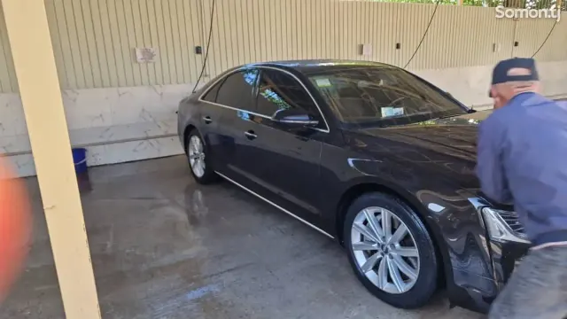 Audi A8 2016 · 4.2 AT