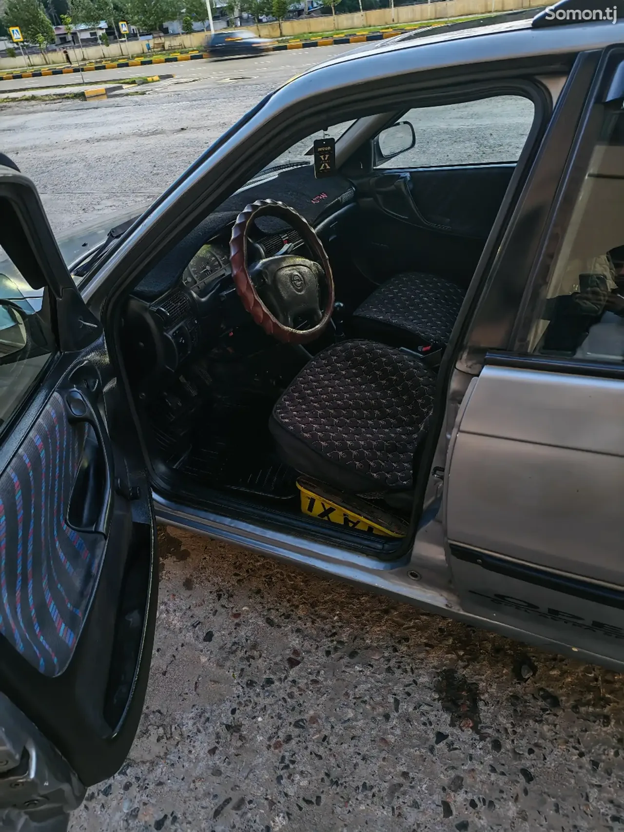 Opel Astra F 1995 · 1.6 MT