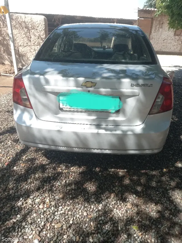 Chevrolet Lacetti 2004 · 1.6 MT