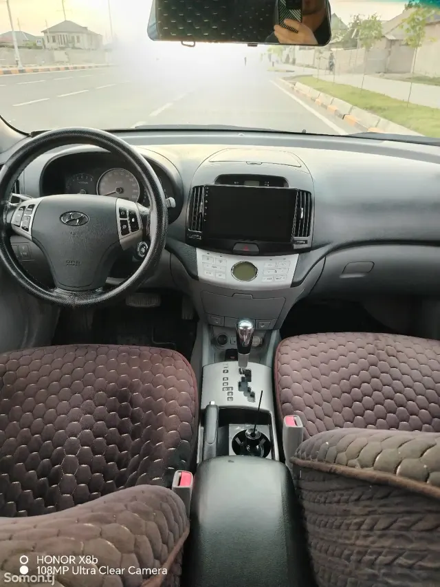 Hyundai Avante 2008 · 1.6 AT