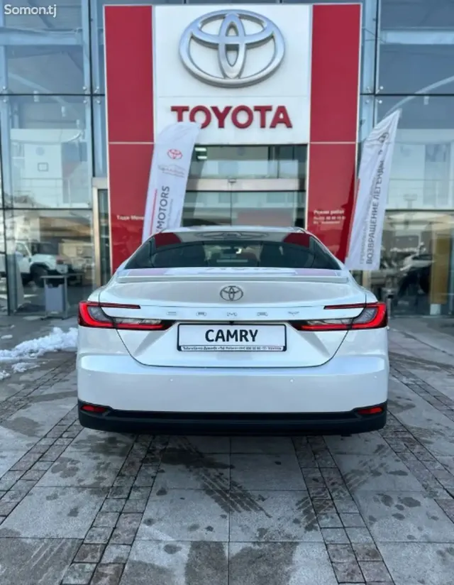 Toyota Camry 2025 · 2.5 AT