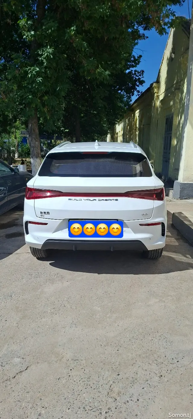 BYD E2 2024 · AT