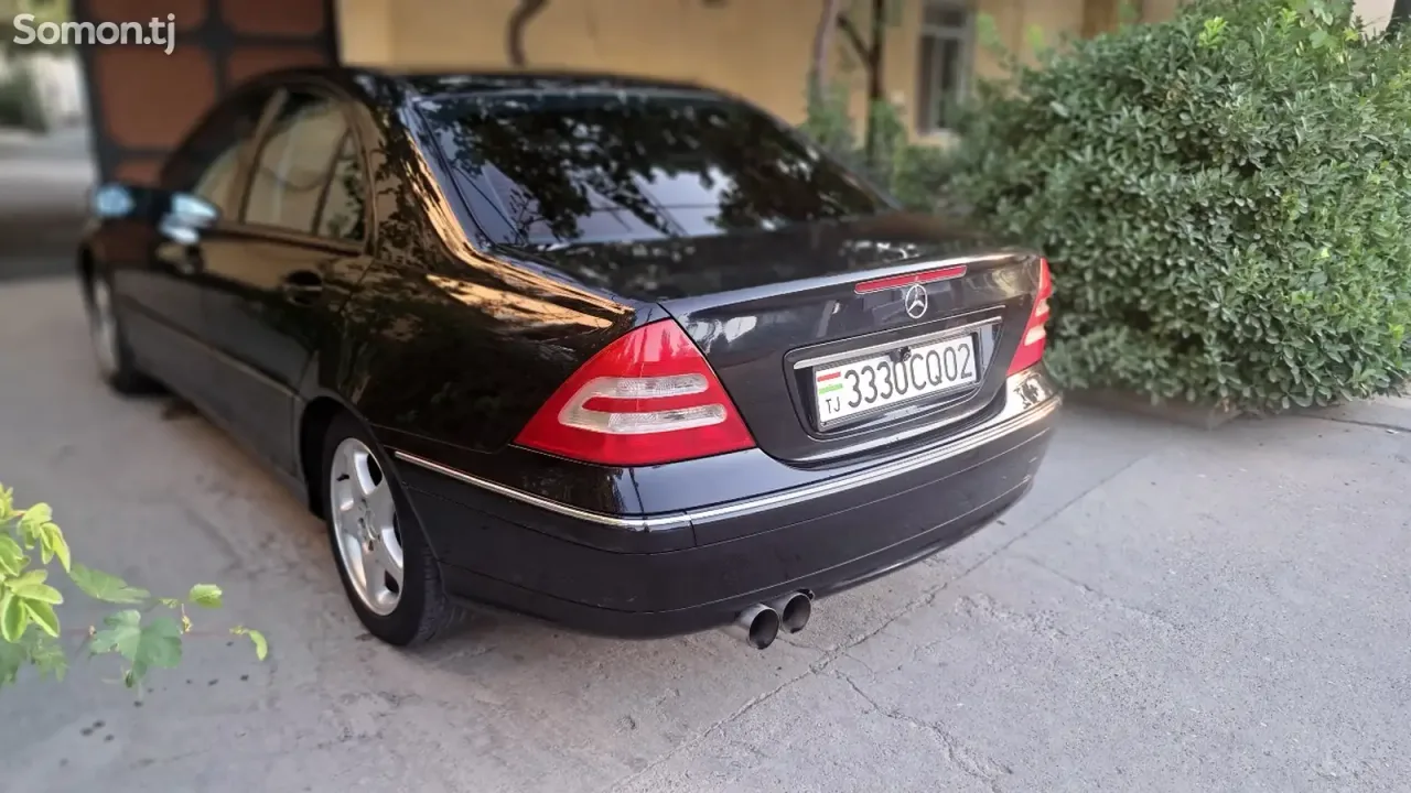 Mercedes-Benz C class 2000 · 2.0 MT