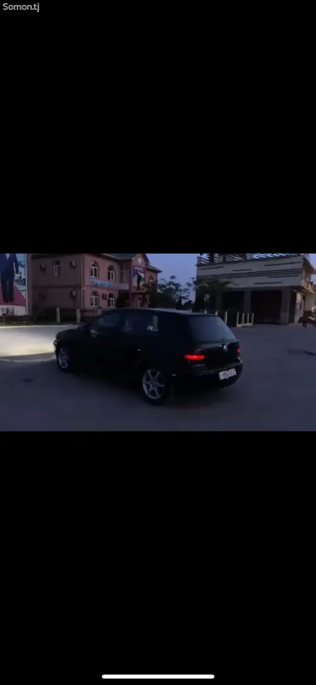 Volkswagen Golf 2000 · 2.0 AT
