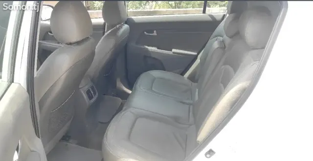 Kia Sportage 2015 · 2.0 AT