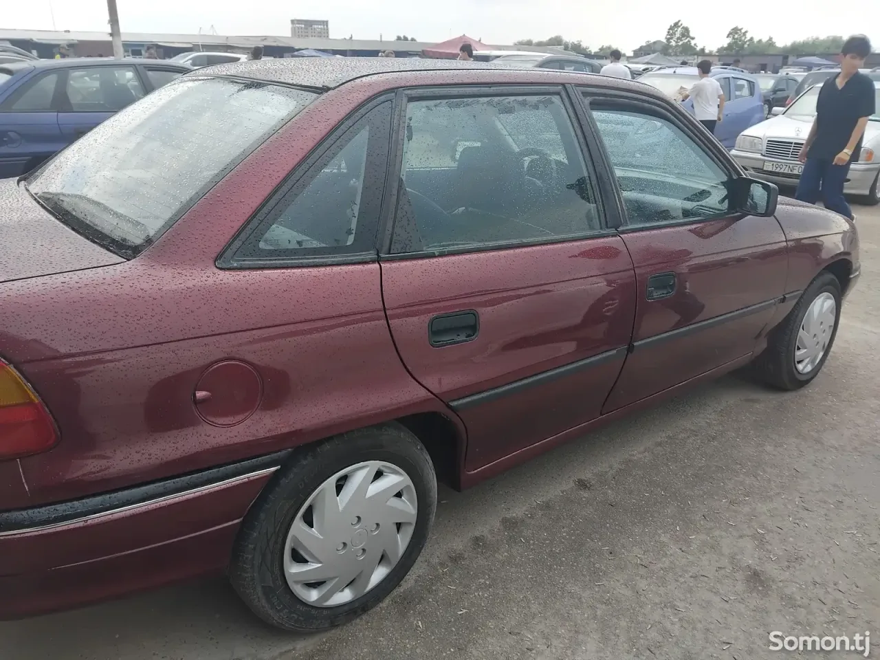 Opel Astra F 1993 · 1.6 MT