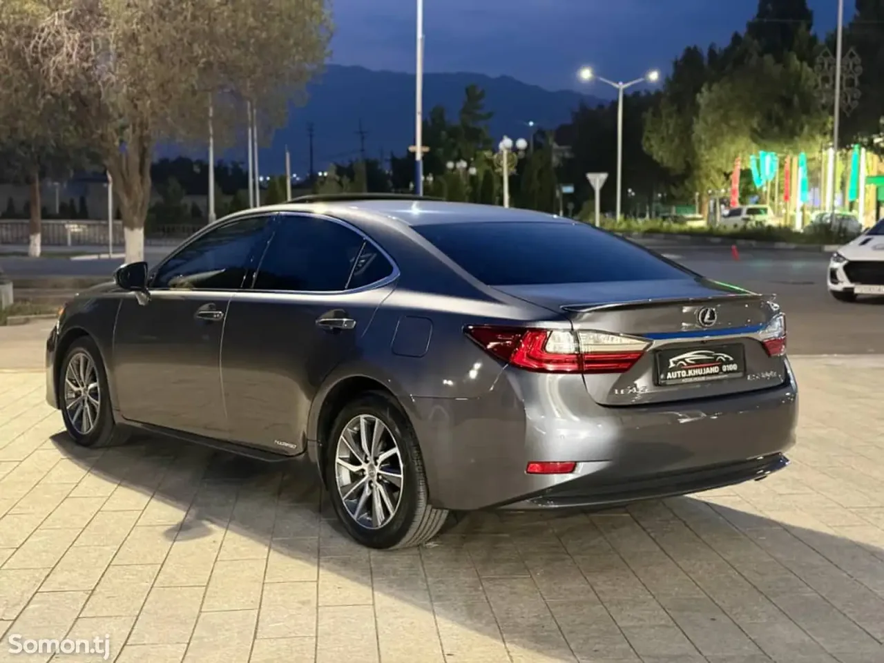 Lexus ES series 2016 · 3.0 AT