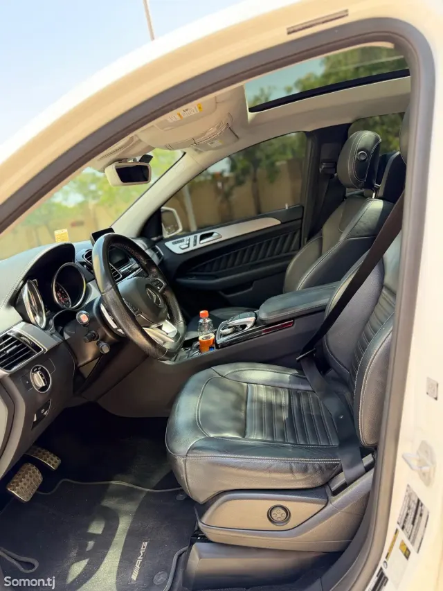 Mercedes-Benz GLE class 2016 · 3.0 AT