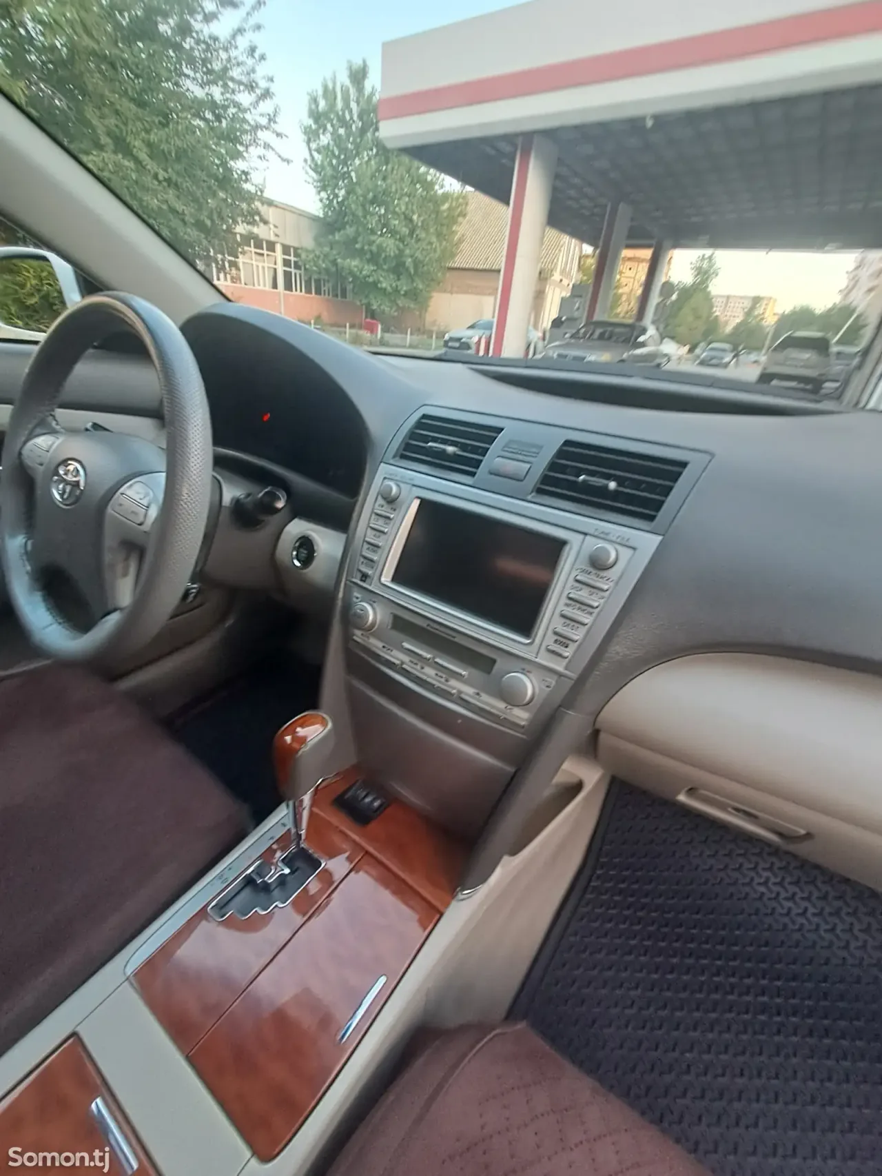 Toyota Camry 2011 · 2.5 AT