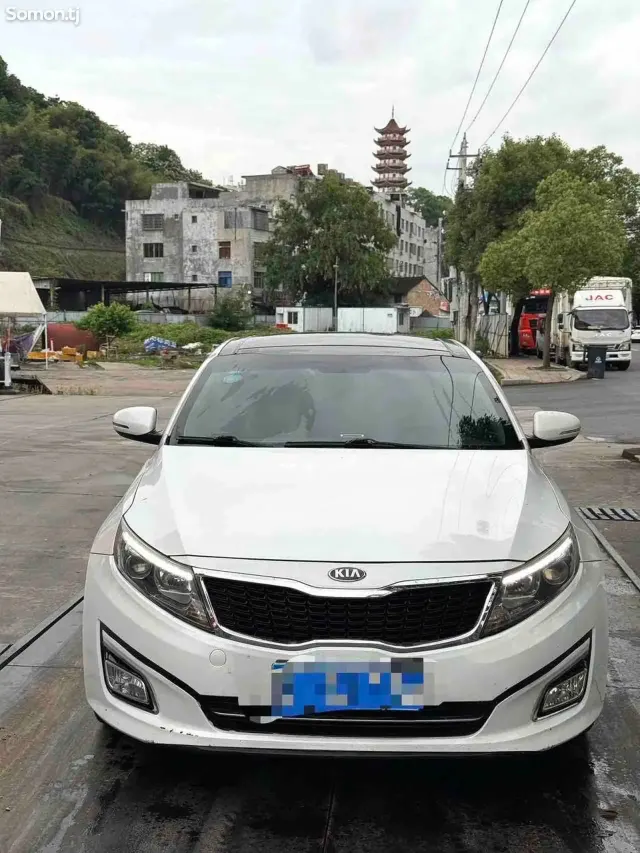 Kia K5 2015 · 2.0 AT