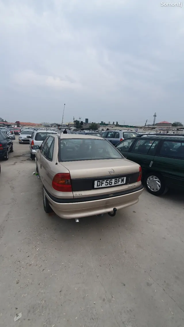 Opel Astra F 1997 · 1.6 MT