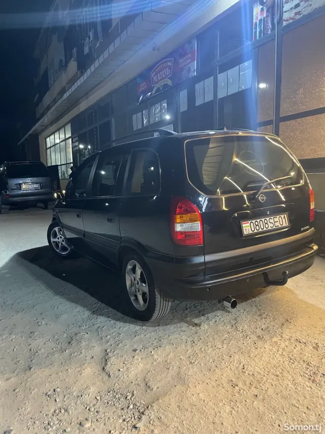 Opel Zafira 2002 · 1.8 AT