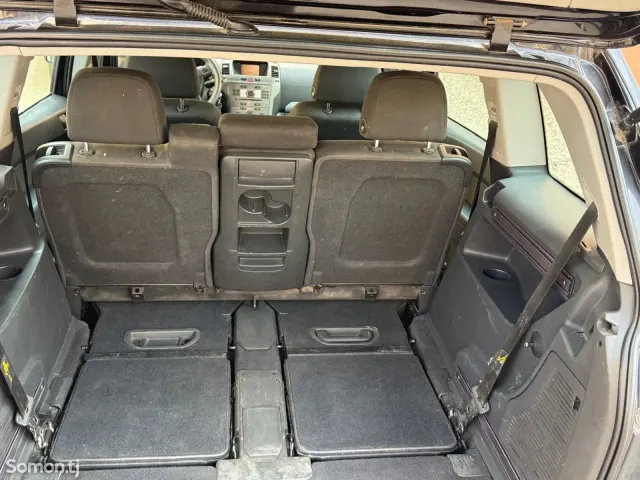 Opel Zafira 2007 · 1.8 MT