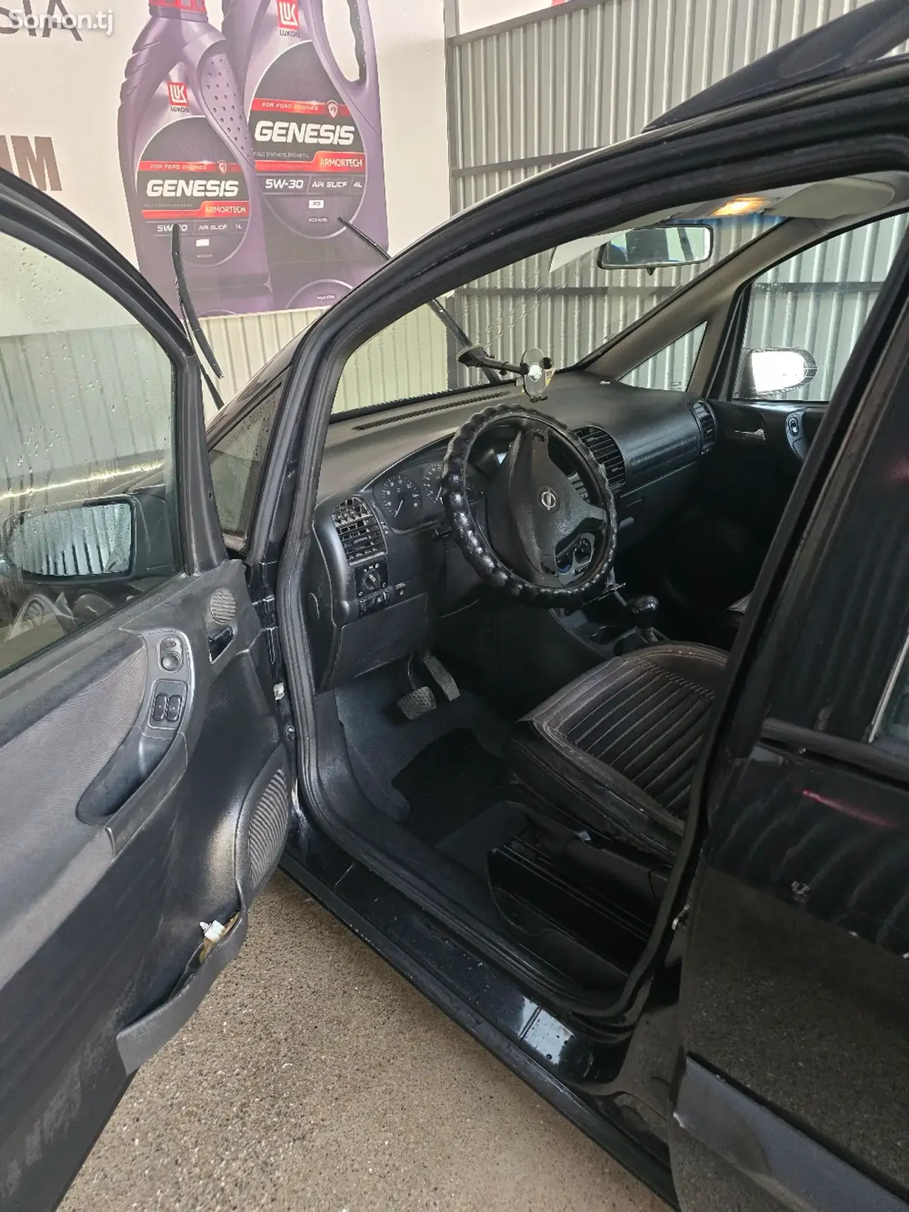 Opel Zafira 2003 · 1.8 AT