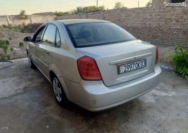 Daewoo Lacetti 2005 · 1.6 MT