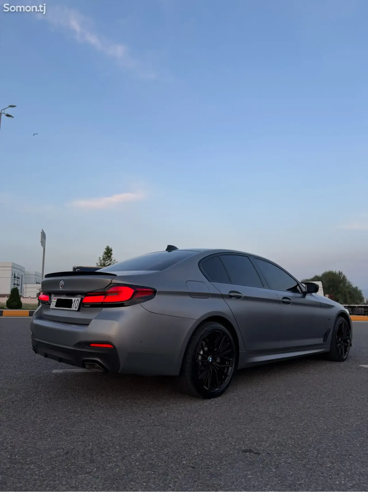 BMW 5 series 2023 · 2.0 AT