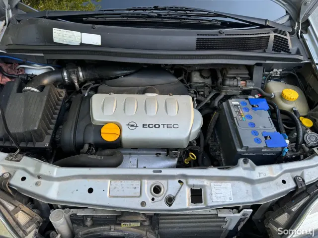 Opel Zafira 2000 · 1.8 MT