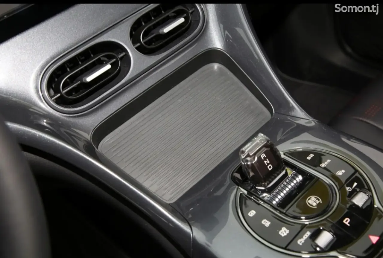 BYD E2 2025 · AMT