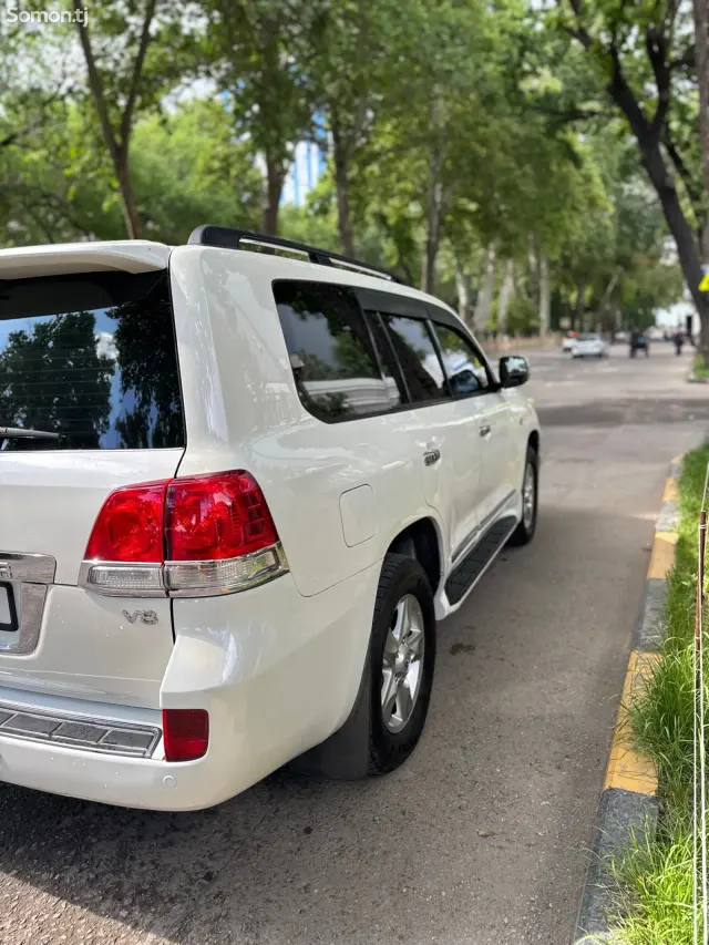 Toyota Land Cruiser 2010 · 4.7 AT