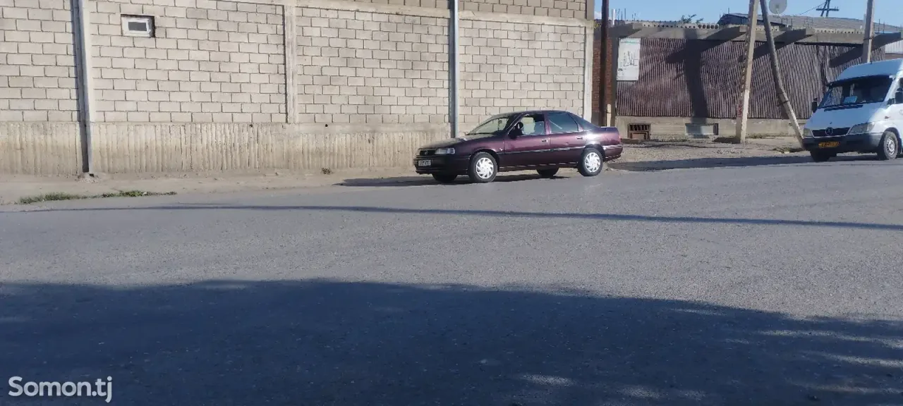 Opel Vectra A 1995 · 1.6 MT