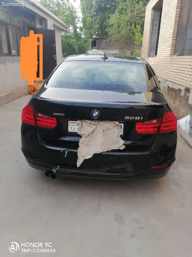 BMW 3 series 2015 · 2.2 AT