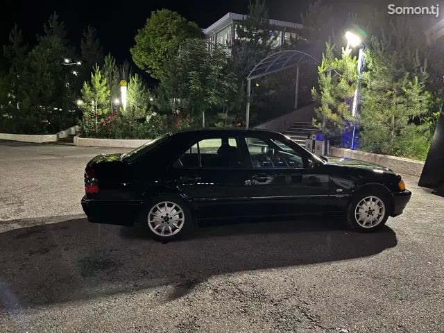 Mercedes-Benz C class 1998 · 1.8 MT